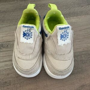 Reebok baby boy size 4